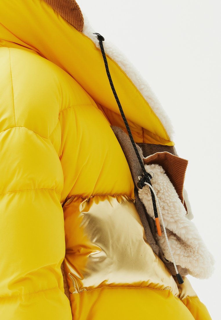 PUFFER DOWN JACKET